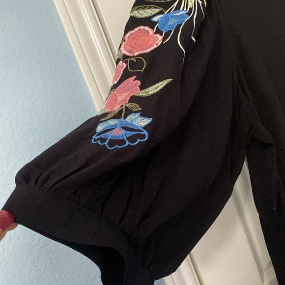 Black Dress with Floral Embroidery Size M 18 - Picture 5 of 6